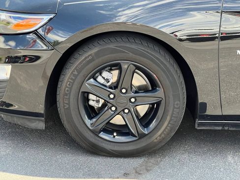 Used 2022 Chevrolet Malibu LS FWD image 14