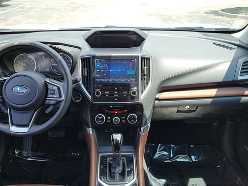 Used 2019 Subaru Forester Touring w/ Popular Package #3 AWD/4WD image 8