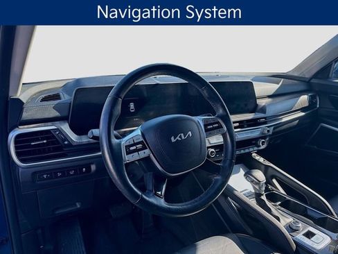 Used 2023 Kia Telluride EX w/ EX Captain's Chair Package image 12