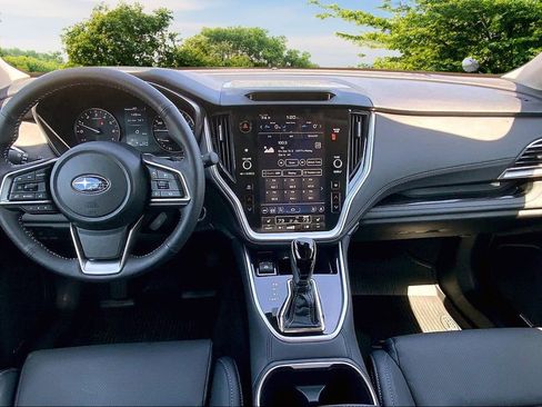 Certified 2025 Subaru Outback Limited image 7