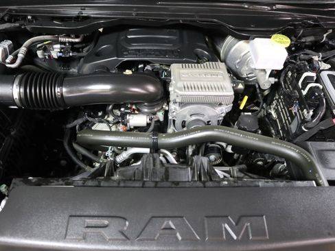 Used 2023 RAM 1500 Laramie AWD/4WD image 14