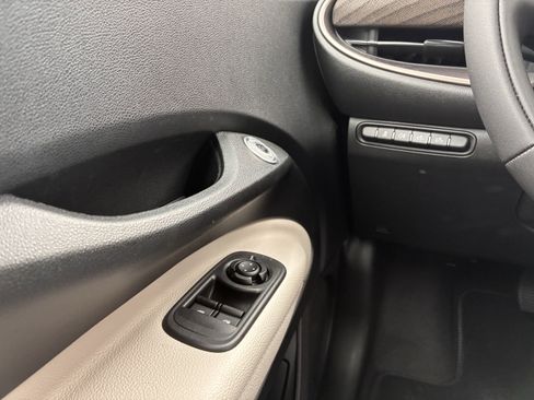 New 2025 FIAT 500 e image 15