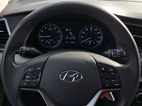 Used 2018 Hyundai Tucson SE image 18
