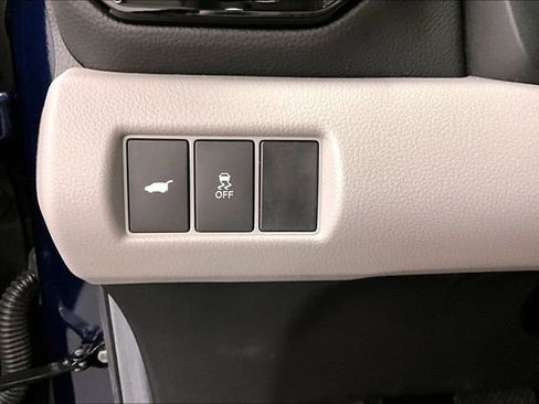 Used 2025 Honda Pilot Touring image 39