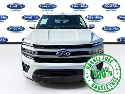 Used 2023 Ford Expedition Max XLT image 2