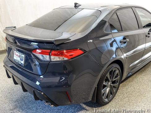 Used 2025 Toyota Corolla SE w/ SE Premium Package FWD image 7