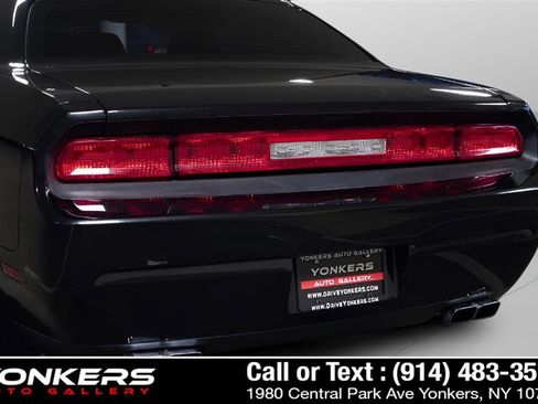 Used 2011 Dodge Challenger image 24