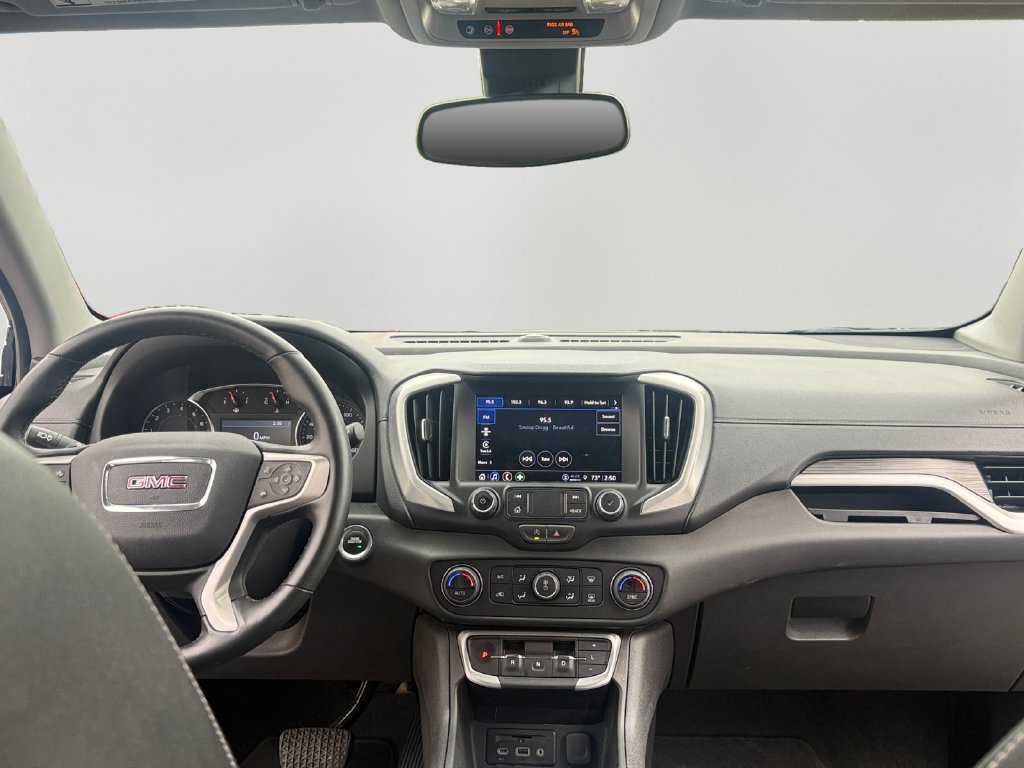 Used 2024 GMC Terrain SLT AWD/4WD image 10
