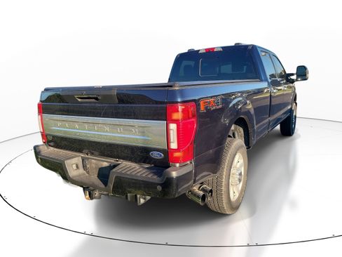 Used 2022 Ford F350 Platinum AWD/4WD image 4