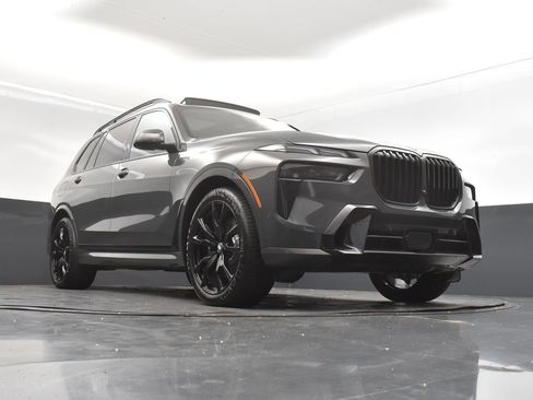 Used 2026 BMW X7 xDrive40i w/ Executive Package AWD/4WD image 47