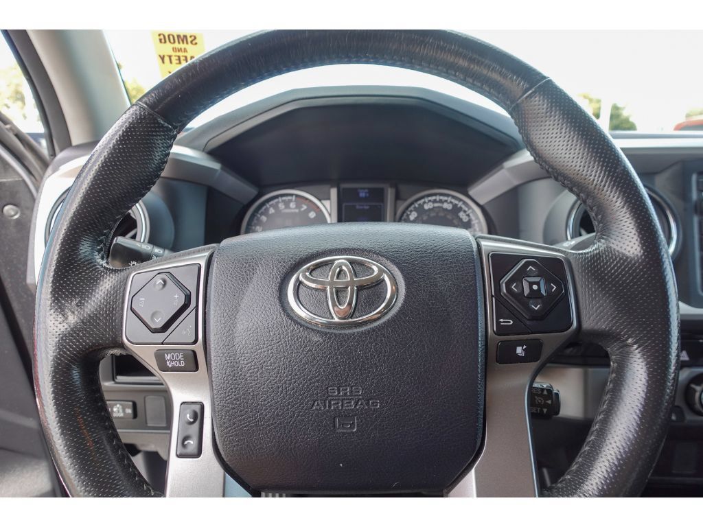 Used 2017 Toyota Tacoma 4x4 Double Cab image 13