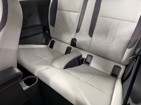 New 2026 MINI Cooper 2-Door Hardtop FWD image 4