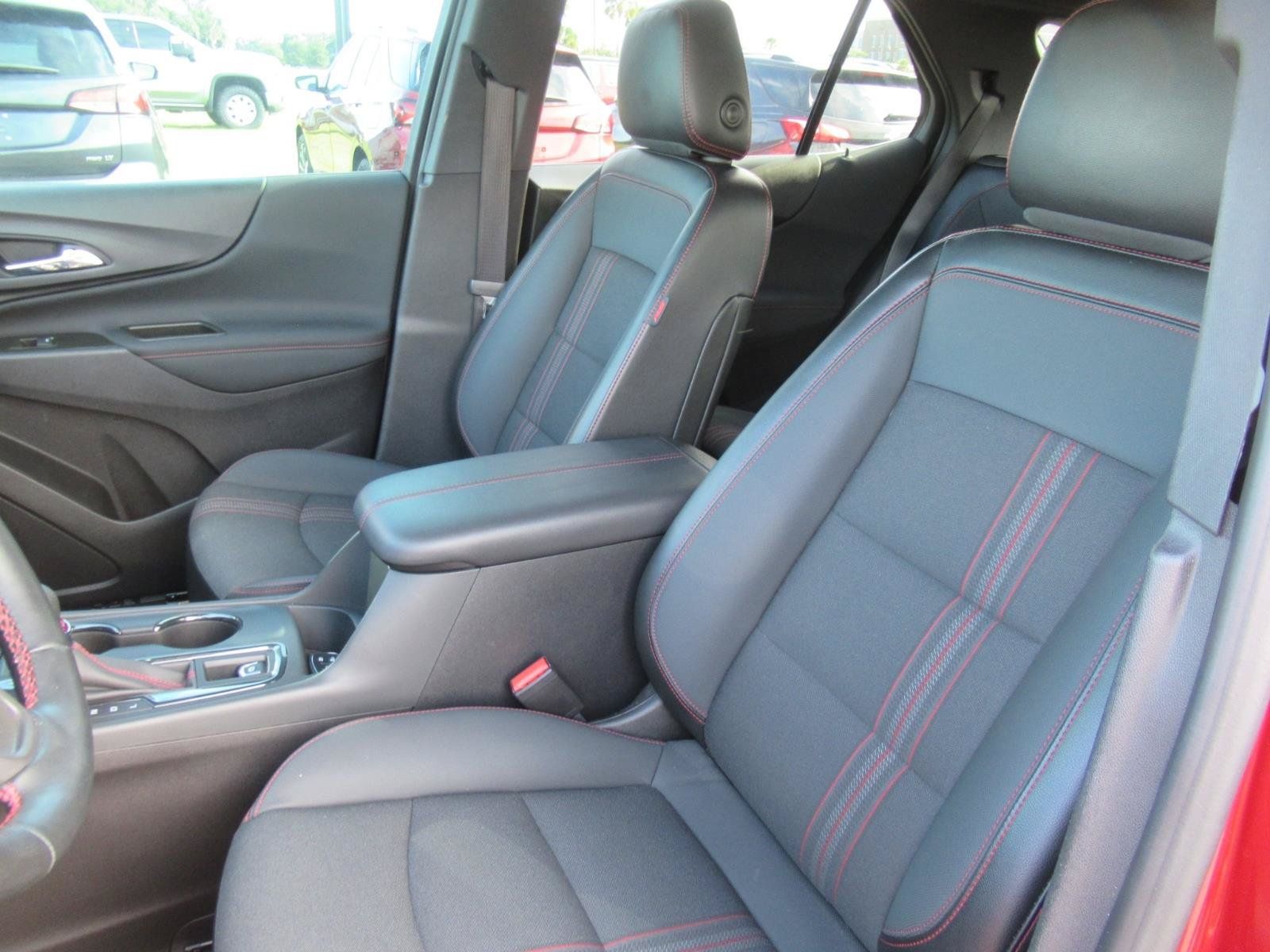 Certified 2023 Chevrolet Equinox RS FWD image 19
