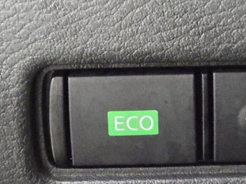 Used 2024 Nissan Sentra S image 4