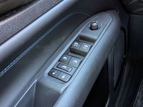 New 2026 Jeep Compass Latitude AWD/4WD image 23