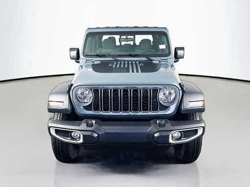 New 2026 Jeep Gladiator Sport image 2