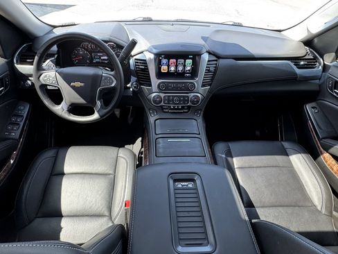 Used 2019 Chevrolet Suburban Premier AWD/4WD image 37