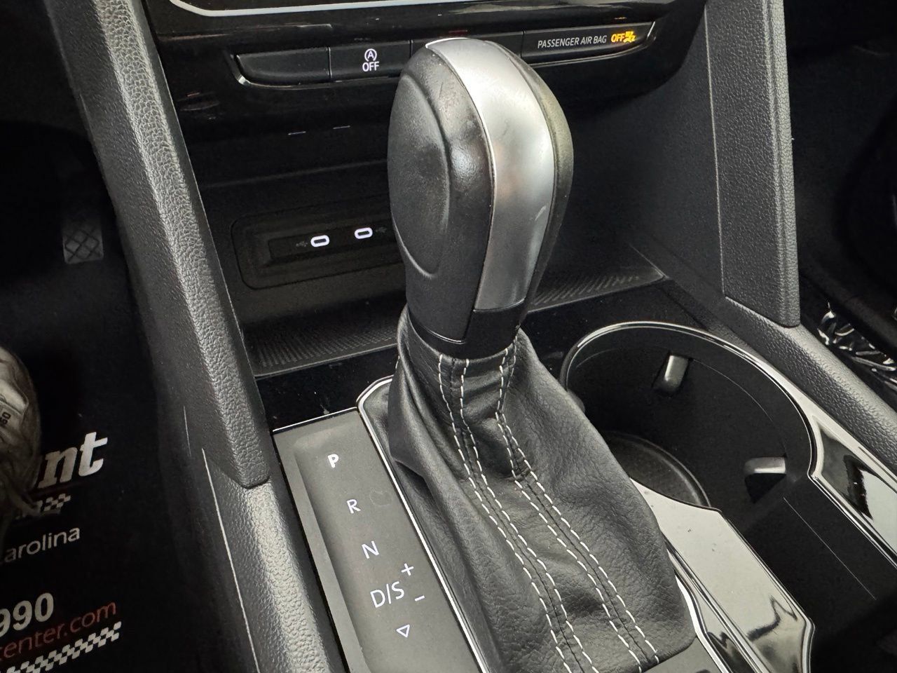 Used 2023 Volkswagen Atlas SE w/ Panoramic Sunroof Package FWD image 22