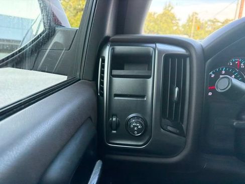 Used 2018 Chevrolet Silverado 1500 LT w/ All Star Edition RWD image 12