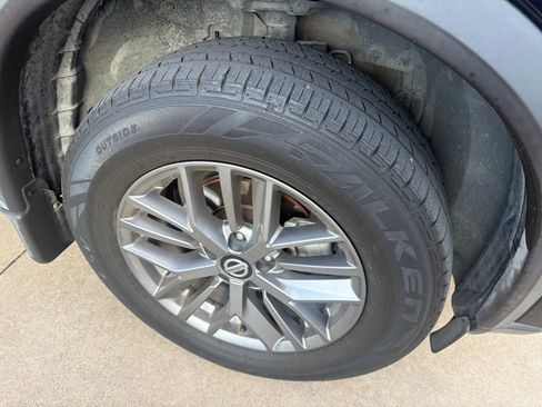 Used 2021 Nissan Rogue S FWD image 28