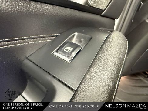 Used 2022 BMW X5 M50i w/ Executive Package image 38