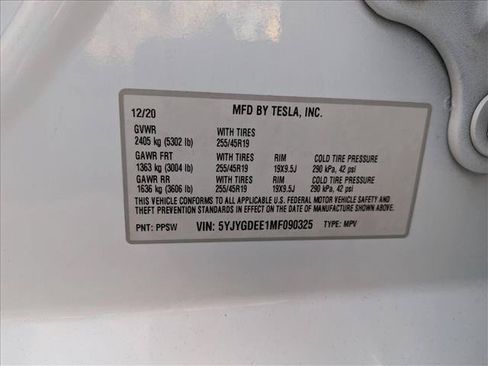 Used 2021 Tesla Model Y Long Range AWD/4WD image 30