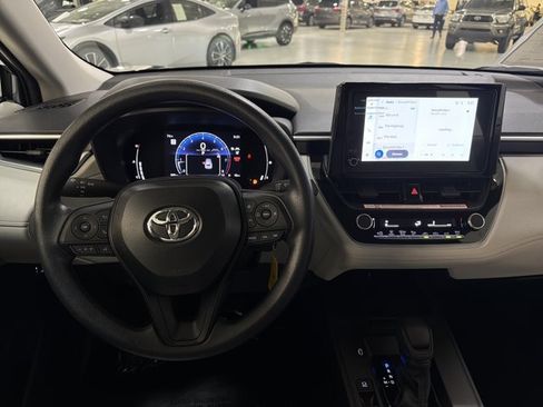 Used 2026 Toyota Corolla Cross L FWD image 27