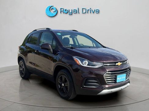 Used 2021 Chevrolet Trax LT AWD/4WD image 7