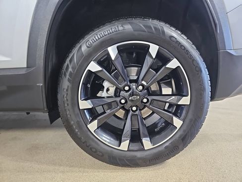 Certified 2025 Chevrolet Equinox RS w/ Safety and Technology Package FWD image 39