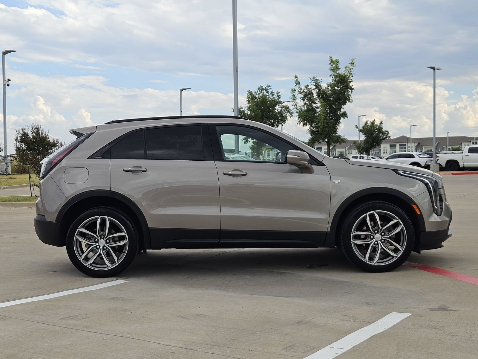 Certified 2023 Cadillac XT4 Sport FWD image 7
