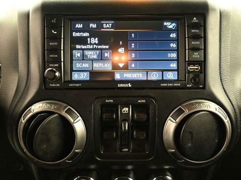 Used 2018 Jeep Wrangler Unlimited Altitude image 25