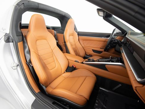 Certified 2026 Porsche 911 Targa 4S image 35