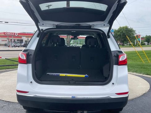 Used 2018 Chevrolet Equinox Premier FWD image 7