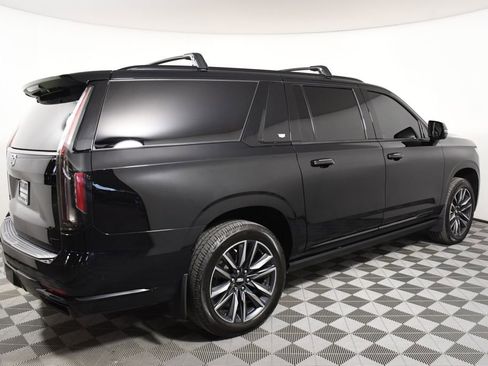 Used 2021 Cadillac Escalade ESV Sport w/ Driver Assist Tech Package AWD/4WD image 7