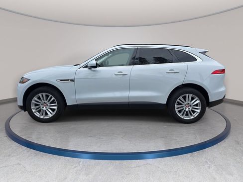 Used 2017 Jaguar F-PACE Prestige AWD/4WD image 9