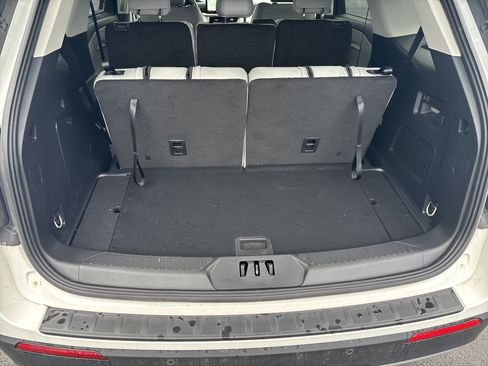 Used 2025 Ford Explorer Active w/ Active Comfort Package image 5