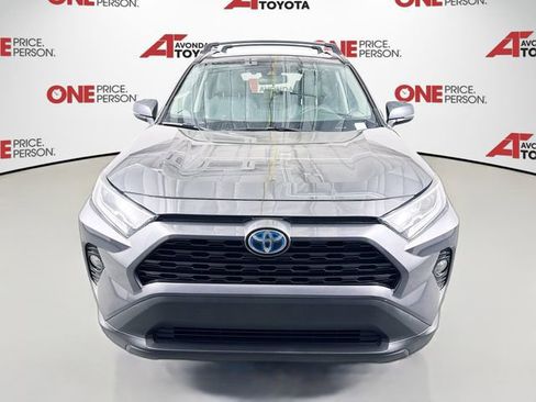 Used 2021 Toyota RAV4 XLE w/ Convenience Package AWD/4WD image 2
