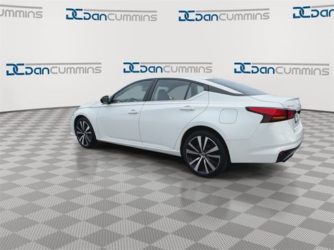 Used 2022 Nissan Altima 2.5 SR image 6