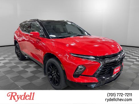 Used 2023 Chevrolet Blazer RS w/ Driver Confidence II Package AWD/4WD image 4