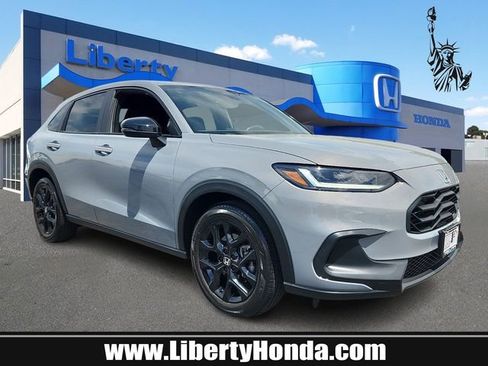 Used 2024 Honda HR-V Sport image 1