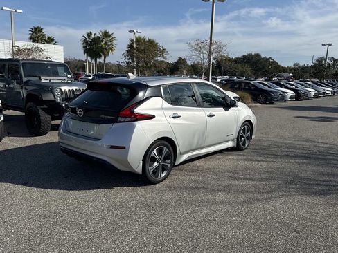 Used 2018 Nissan Leaf SV w/ SV All Weather Package image 4
