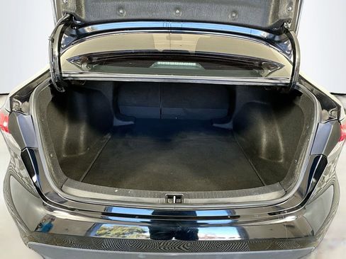 Used 2023 Toyota Corolla LE image 24