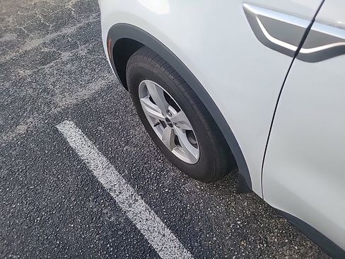 Used 2022 Kia Sorento LX image 21