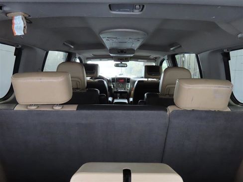 Used 2013 Nissan Armada Platinum w/ Platinum Reserve Pkg image 10