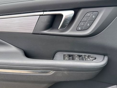 New 2026 Buick Enclave Preferred w/ Power Package image 11