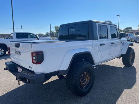 Used 2020 Jeep Gladiator Overland image 5
