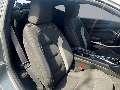 Used 2023 Chevrolet Camaro LT image 7