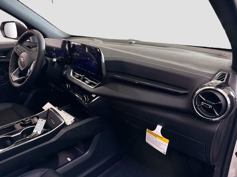 New 2026 Chevrolet Equinox LT w/ Convenience Package II image 29