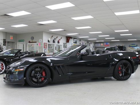 Used 2012 Chevrolet Corvette Grand Sport w/ 3LT Preferred Equipment Group RWD image 25