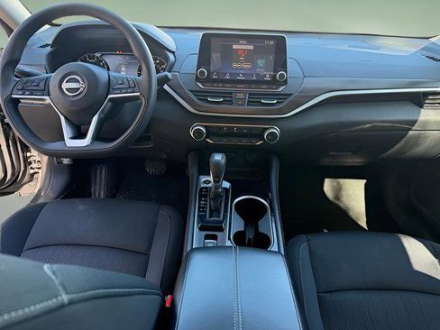Used 2023 Nissan Altima 2.5 SV image 7